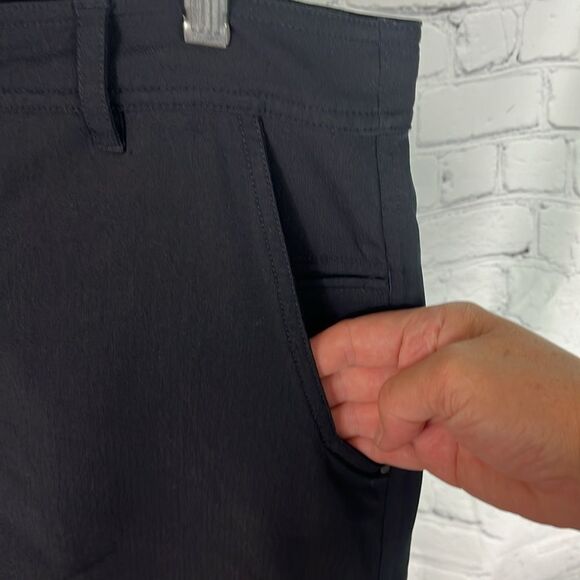 Lululemon Kahuna Shorts Size 36 - Picture 3 of 11